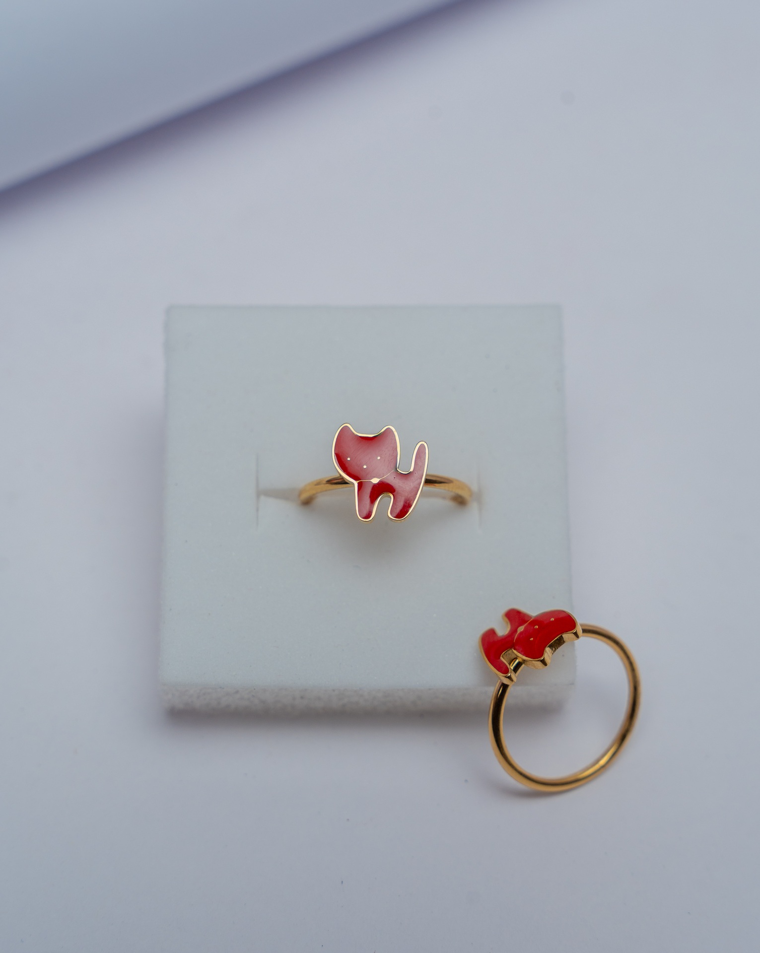 Gold-Tone Cat Enamel Ring