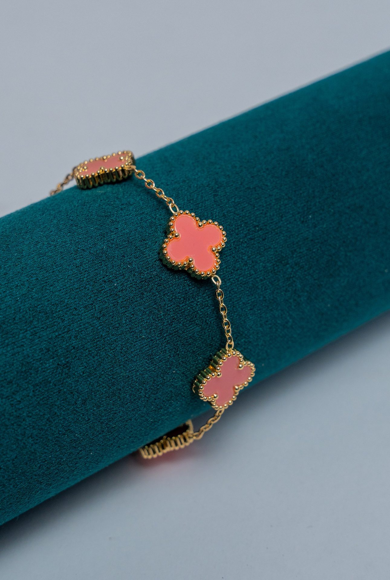 Coral Van Cleef Gold-Tone Chain Bracelet