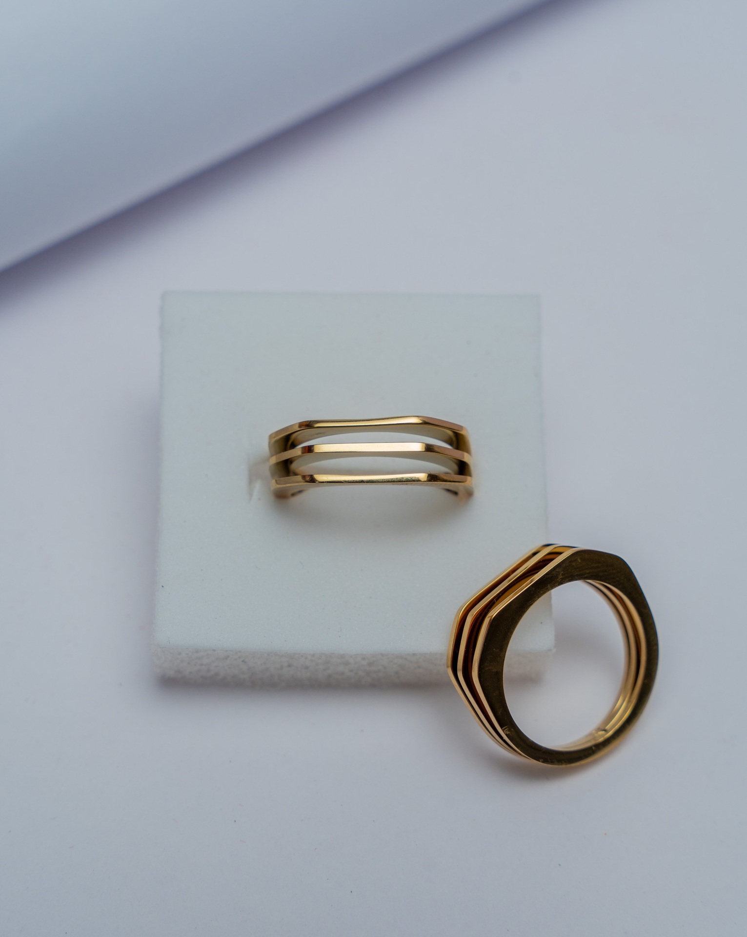 Gold-Tone Grooved Band Ring