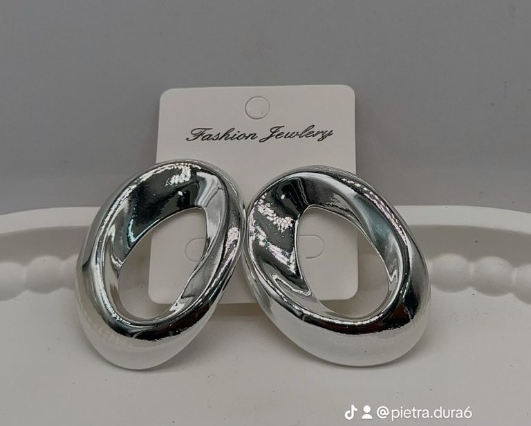 Silver Oval Hoop Earrings