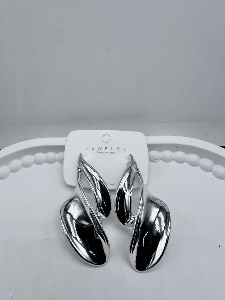 Small Silver Leaf Drop Earrings 02