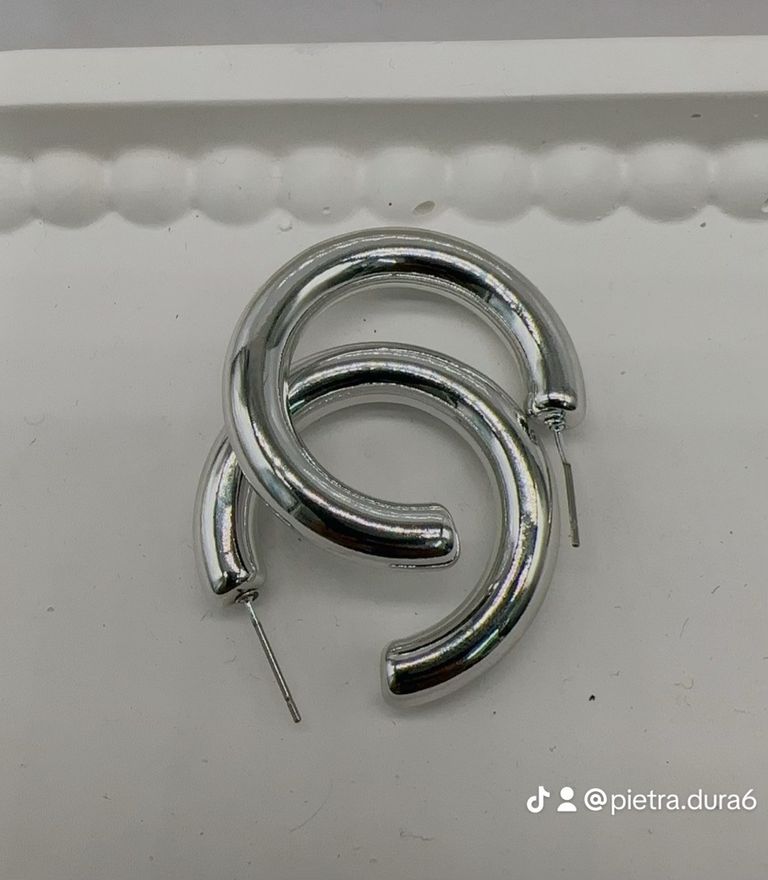 Silver Knot Stud Earrings