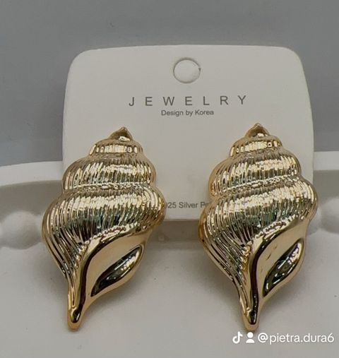 Gold Shell Drop Earrings