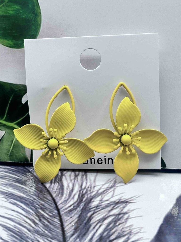 Pale Yellow Flower Hoop Earrings