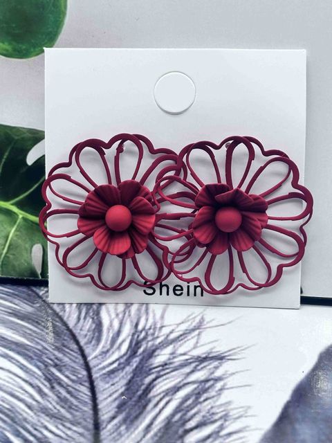 Burgundy Outline Flower Stud Earrings