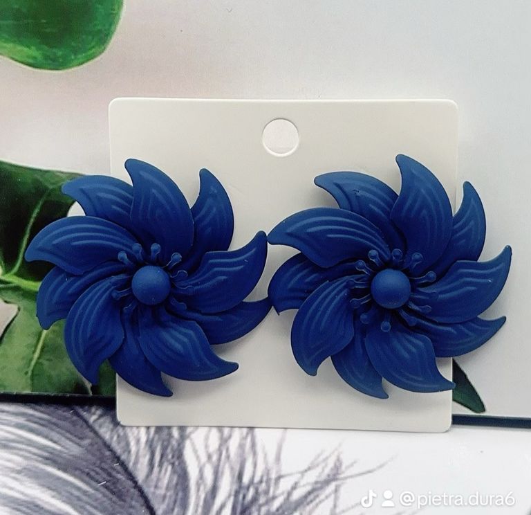 Blue Pinwheel Flower Drop Earrings