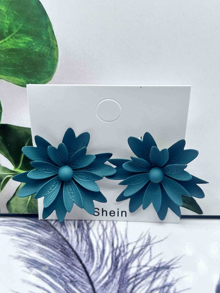 Teal Daisy Stud Earrings
