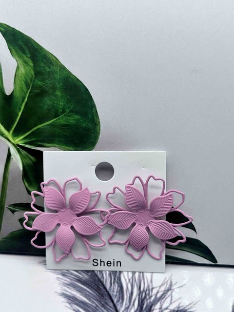Lavender Outline Floral Drop Earrings