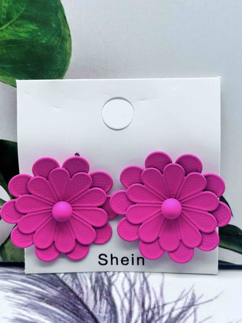Pink Daisy Stud Earrings Large