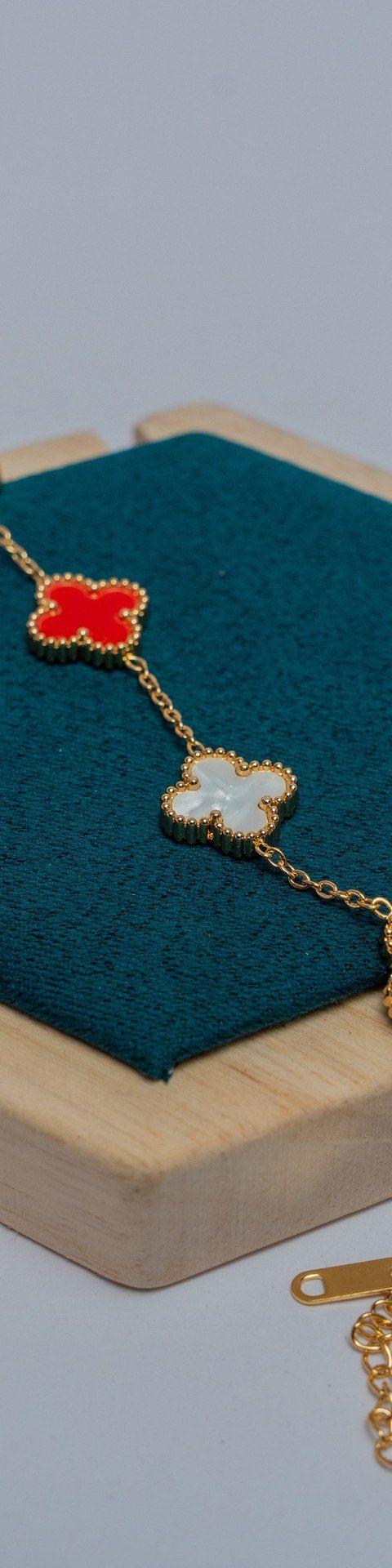 Van Cleef Gold Chain Bracelet