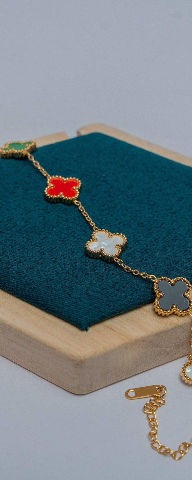 Van Cleef Gold Chain Bracelet