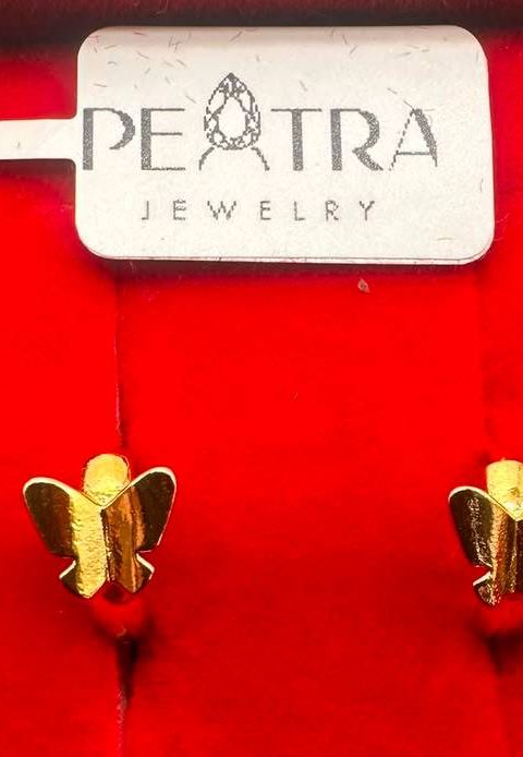 Peatra Silver Infinity Loop Earrings