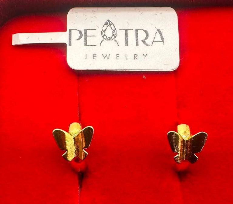 Peatra Silver Infinity Loop Earrings