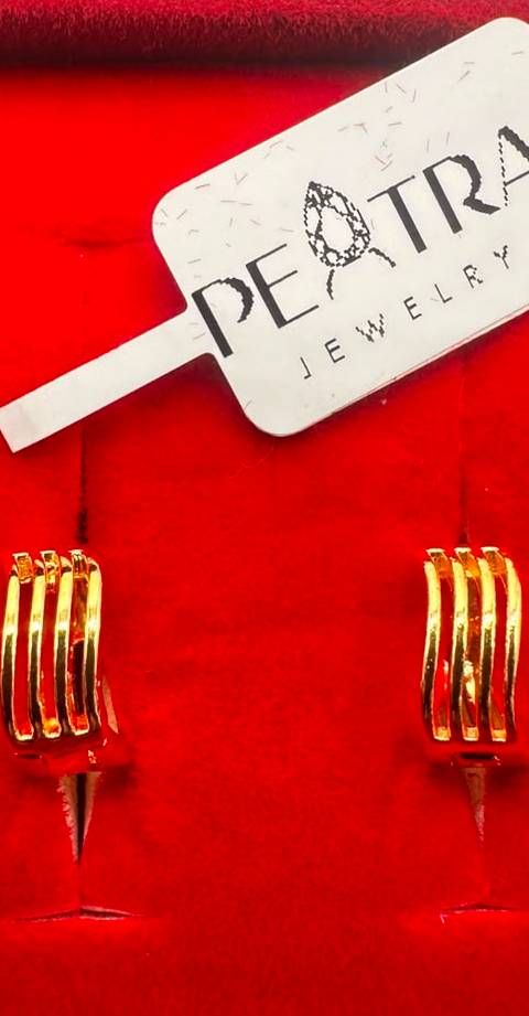 Peatra Gold Crystal Hoop Earrings