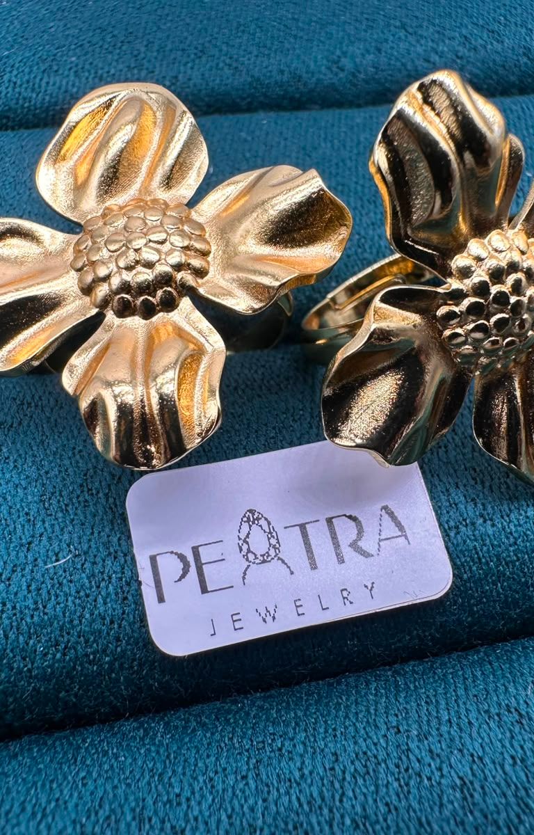 Drift Wave Flower Large Ring Set
