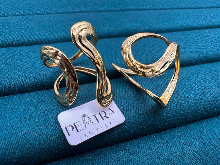 Halo Wave Swirl Abstract Ring Set