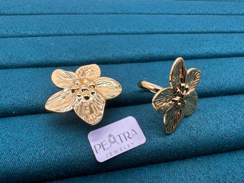 Dune Wave Flower Ring Set