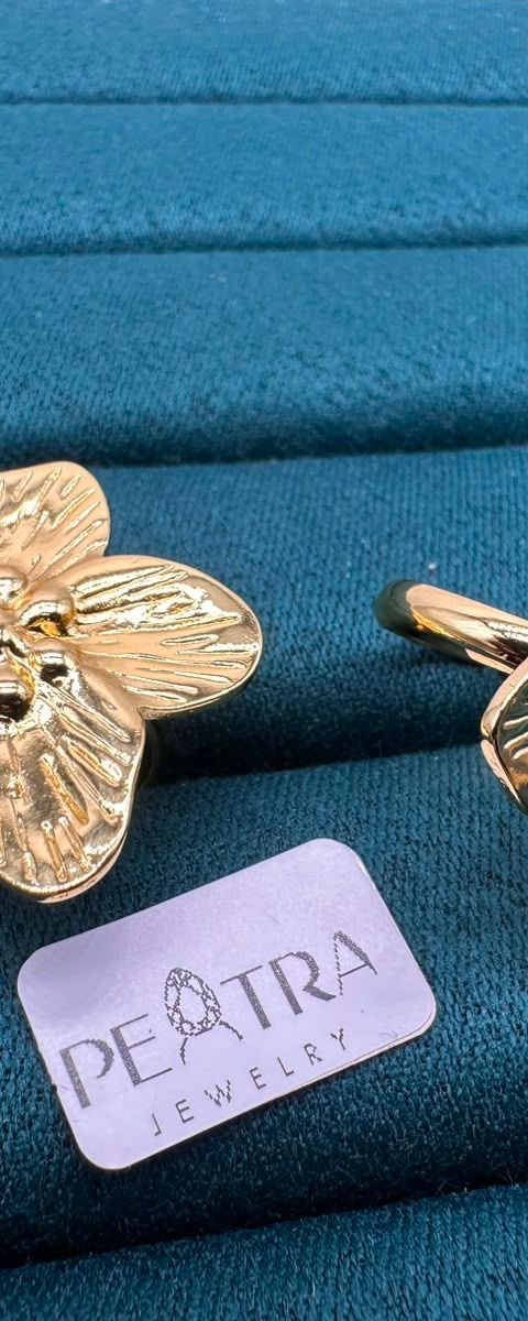 Dune Wave Flower Ring Set