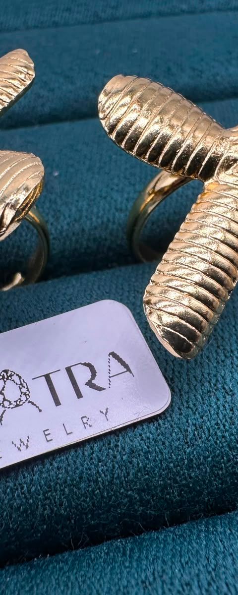 Fable Wave Cross Ribbed Ring Set