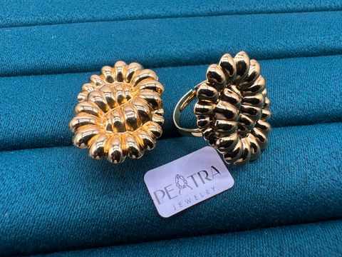 Harbor Wave Rosette Ring Set