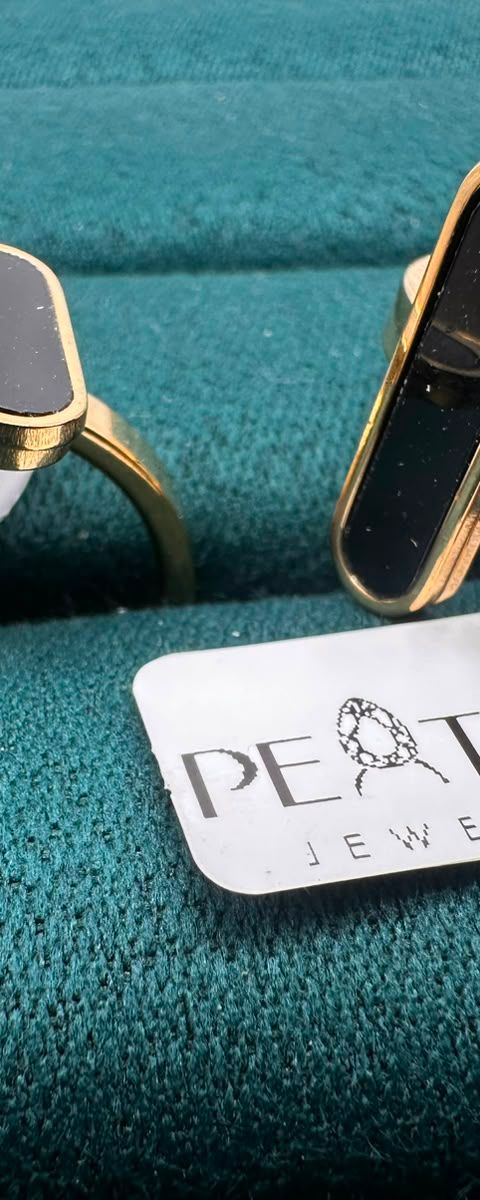 Velvet Glint Black Bar Ring Set