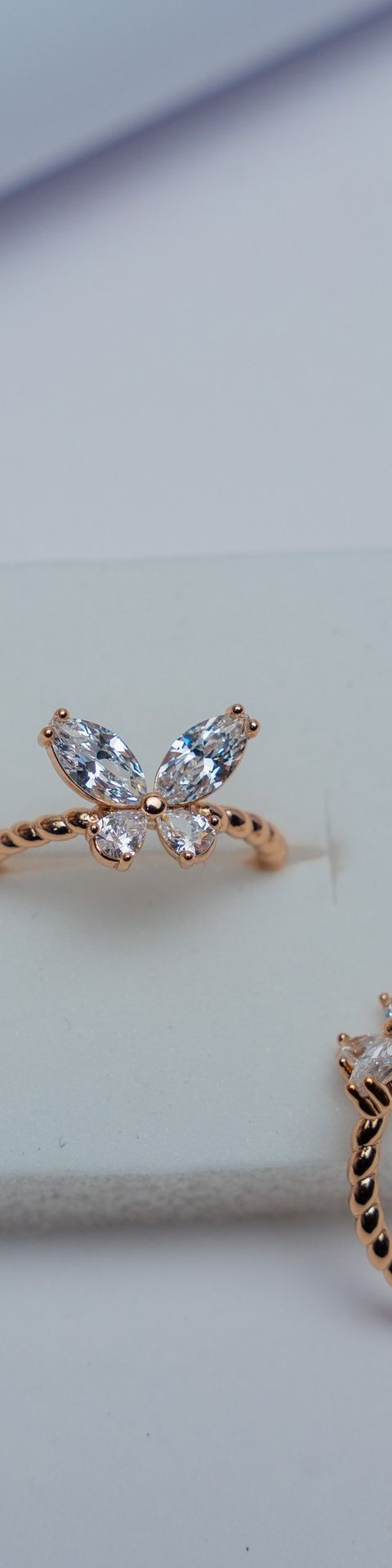 Rose Gold Butterfly Twisted Band Ring