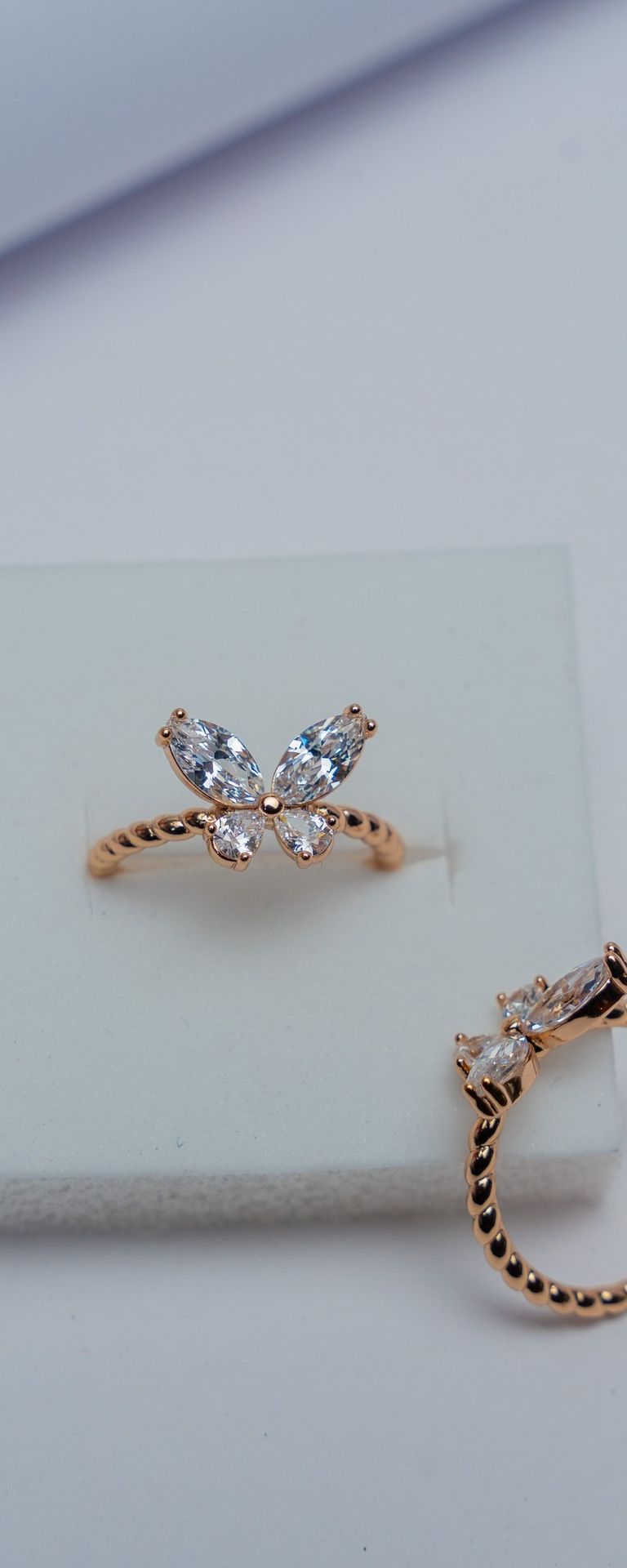 Rose Gold Butterfly Twisted Band Ring