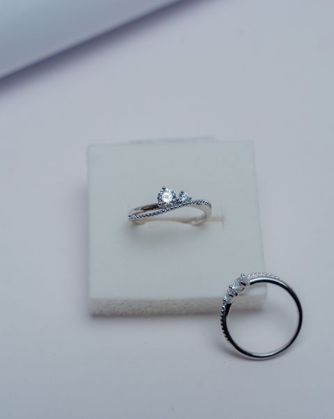 Silver Cubic Zirconia Twisted Band Ring