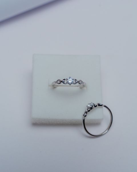 Silver Ornate Solitaire Ring