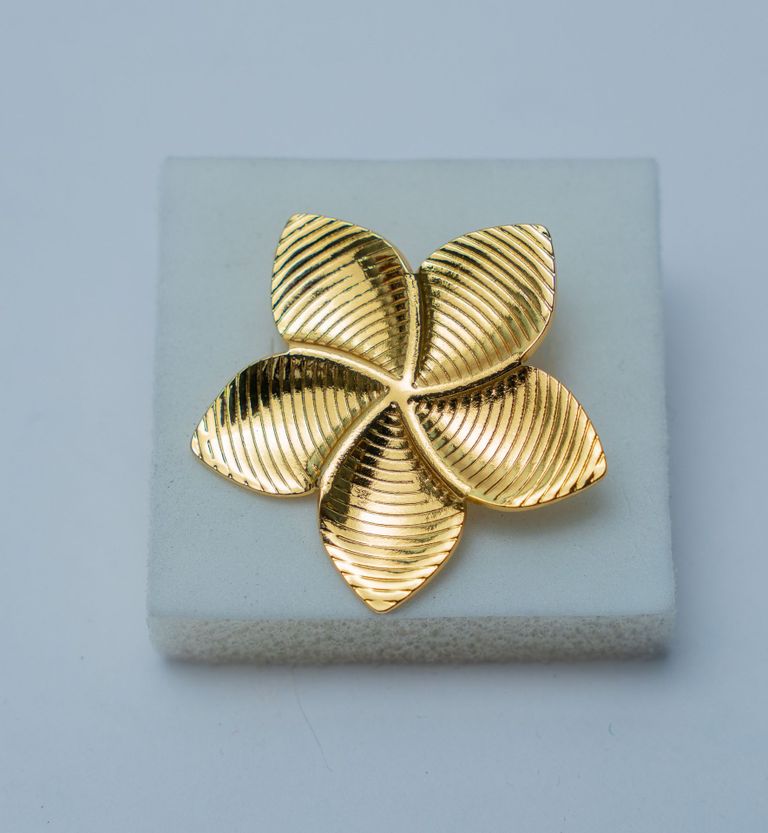Gold-Tone Ribbed Petal Brooch