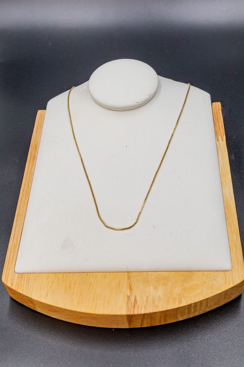 Single Pendant Necklace