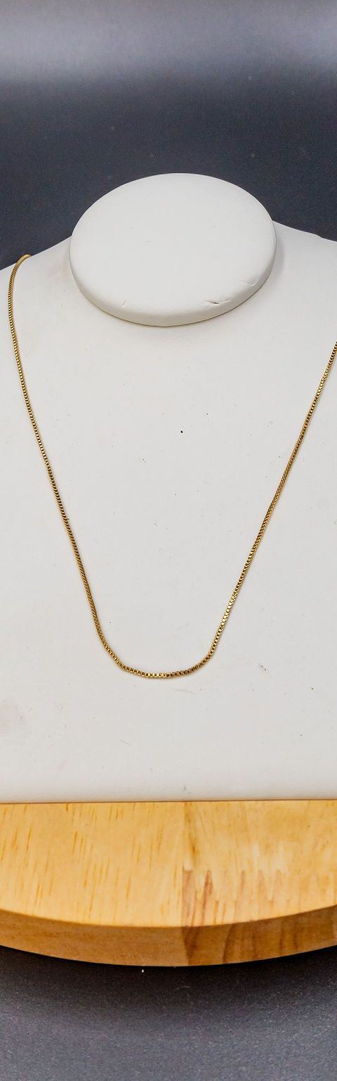 Single Pendant Necklace